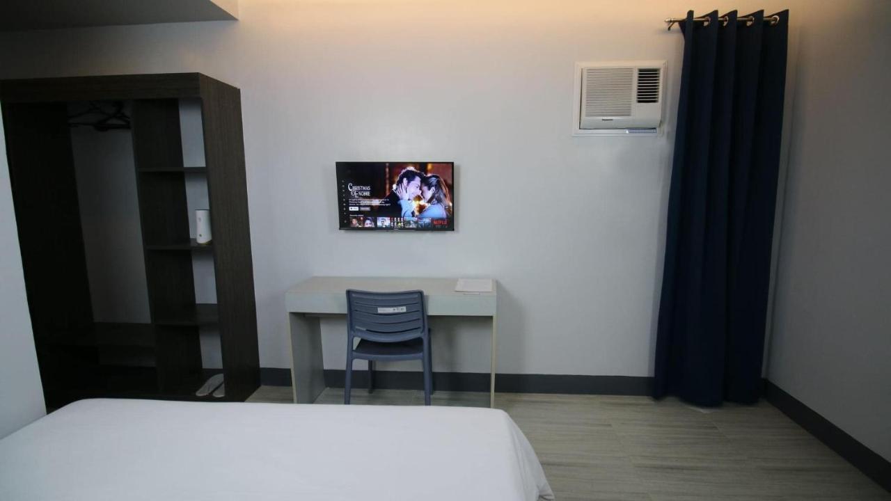 Sands Hotel Насугбу Экстерьер фото